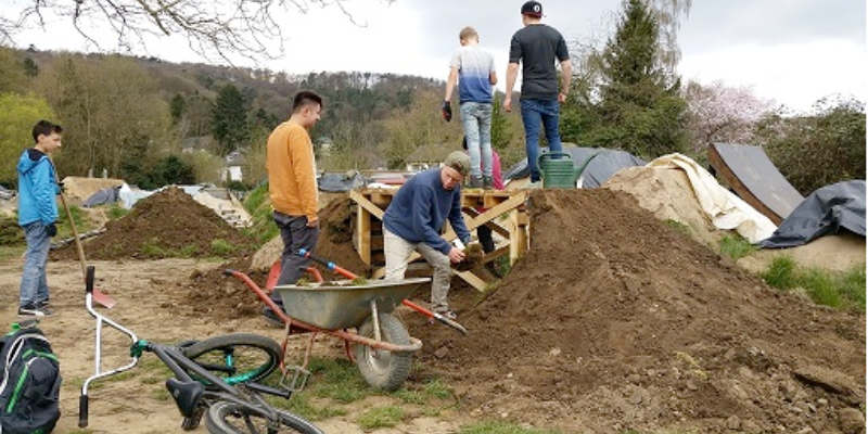 Instandhaltung vom Dirtbikeplatz